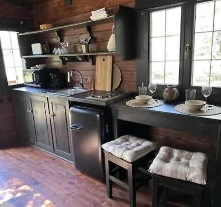 Roulotte / Tiny House Dans Les Alpilles Hotel Saint-Rémy-de-Provence Exterior photo